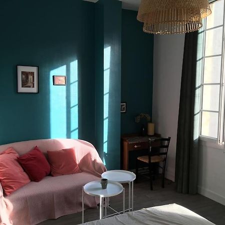 Studio Calme Au Centre De Bordeaux Esterno foto